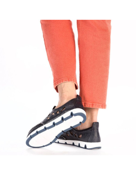 Skórzane półbuty ażurowe rieker w rkr652