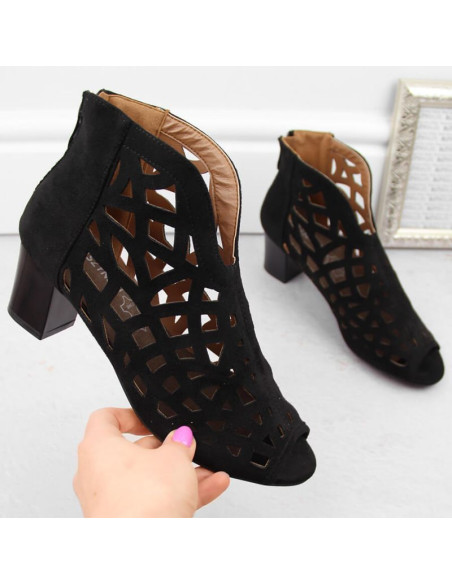 Zamszowe botki m.daszyński w san32