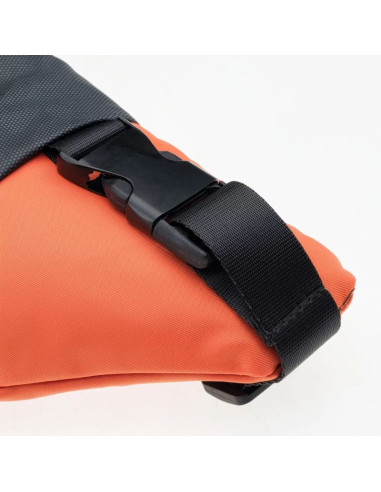 Saszetka, nerka iguana modony