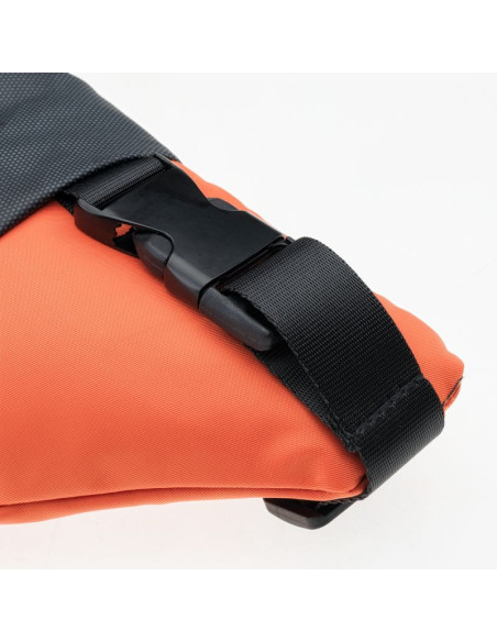 Saszetka, nerka iguana modony