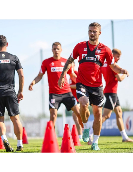 Pachołek wysoki z dziurami yakima sport