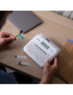 Brother pt-d410vp drukarka etykiet zink (zero-ink) 180 x 180 dpi przewodowa tze qwerty 2