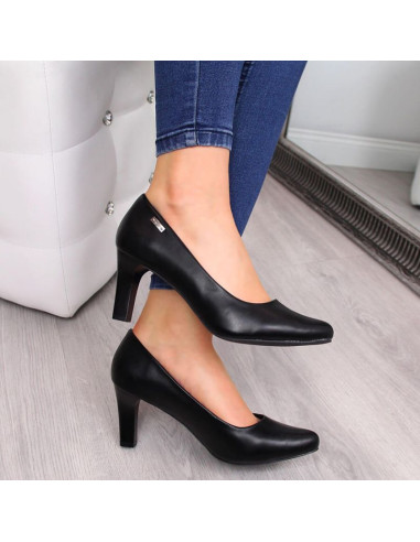 Czarne czółenka na słupku w sergio leone sk39a