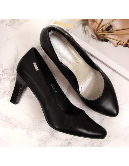 Czarne czółenka na słupku w sergio leone sk39a