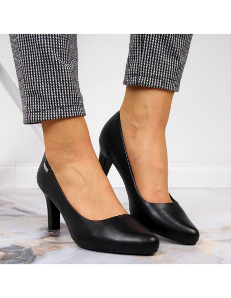 Czarne czółenka na słupku w sergio leone sk39a