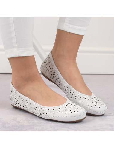 Skórzane komfortowe półbuty ażurowe rieker w rkr649