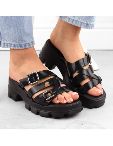 Klapki zaxy pachnące na obcasie nude w nn