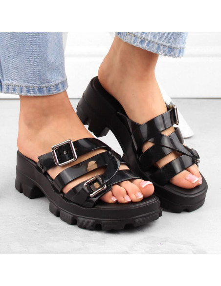 Klapki zaxy pachnące na obcasie nude w nn