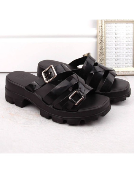 Klapki zaxy pachnące na obcasie nude w nn