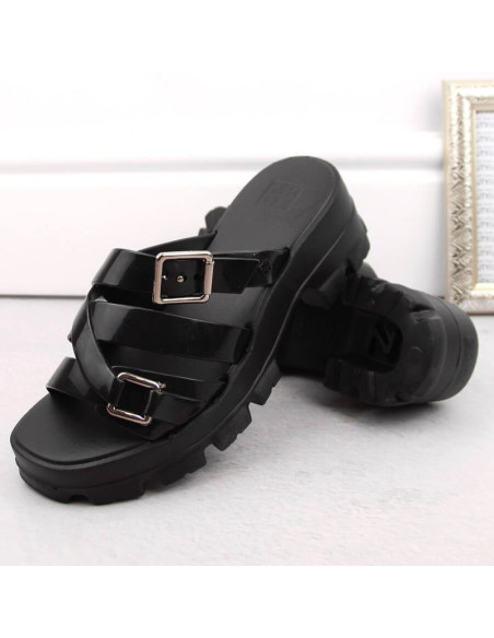 Klapki zaxy pachnące na obcasie nude w nn