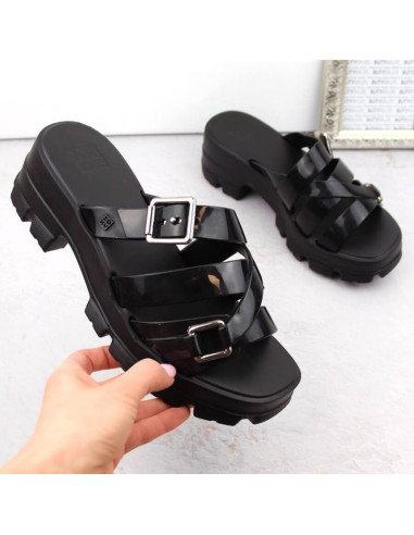 Klapki zaxy pachnące na obcasie nude w nn