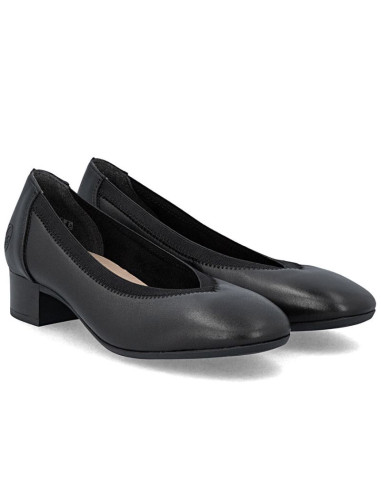 Skórzane czółenka damskie na niskim obcasie czarne rieker 43452-00