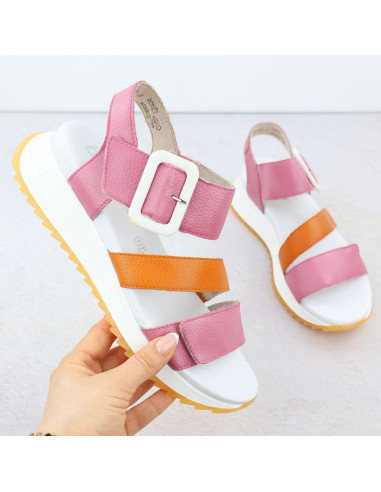 Skórzane sandały damskie na podwyższeniu różowe rieker  w2950-31