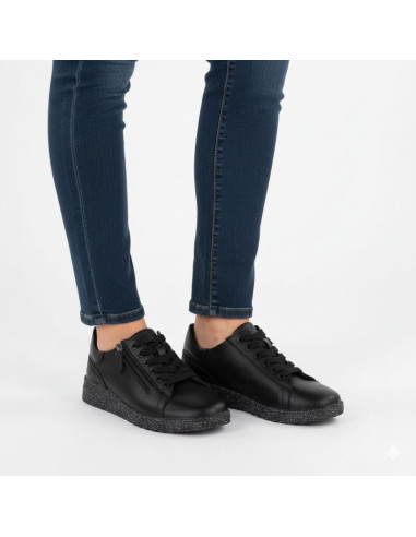 Skórzane półbuty damskie na podwyższeniu czarne jezzi 138