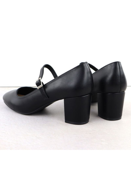 Czółenka na niskim obcasie z paskiem czarne sergio leone pb176