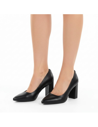 Czółenka czarne na słupku w szpic czarne sergio leone pb216