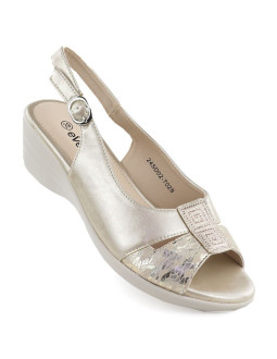 Sandały damskie na koturnie złote evento 7028