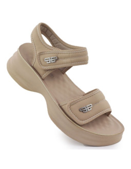 Sandały damskie na grubej podeszwie z rzepami beżowe potocki 105300