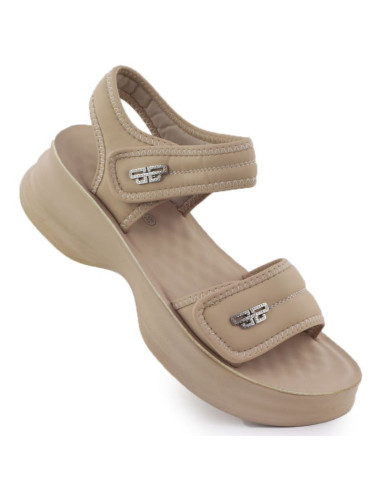 Sandały damskie na grubej podeszwie z rzepami beżowe potocki 105300