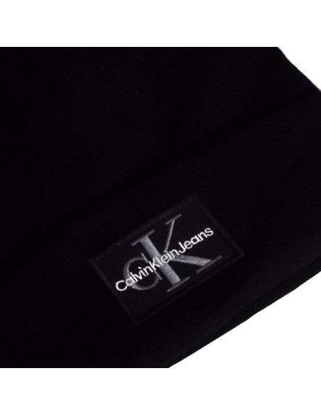 Czapka zimowa calvin klein ck logo beanie czarna - lz04d8080g-ub1
