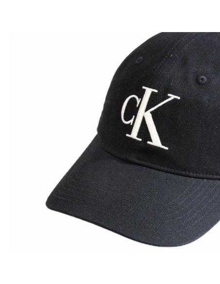 Czapka z daszkiem calvin kleinck jeans strapback czarna - lz04g5024g-ub1