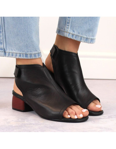 Skórzane komfortowe sandały remonte w