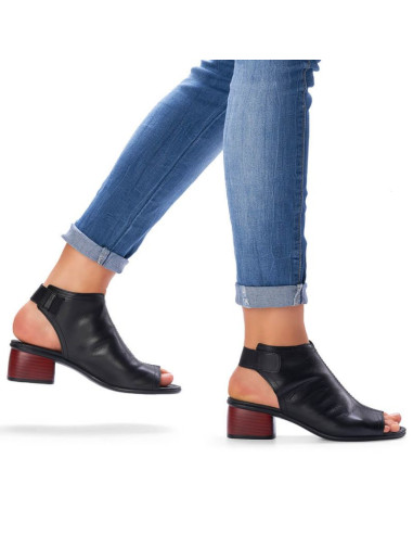 Skórzane komfortowe sandały remonte w