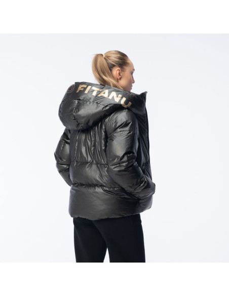 Damska kurtka ocieplana crule w