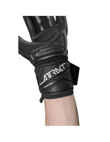Rękawice bramkarskie attrakt freegel infinity black 5670735-7700