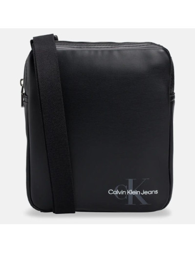 Torba na ramię listonoszka calvin klein jeans crossbody bag czarna - zm0zm0352-bds