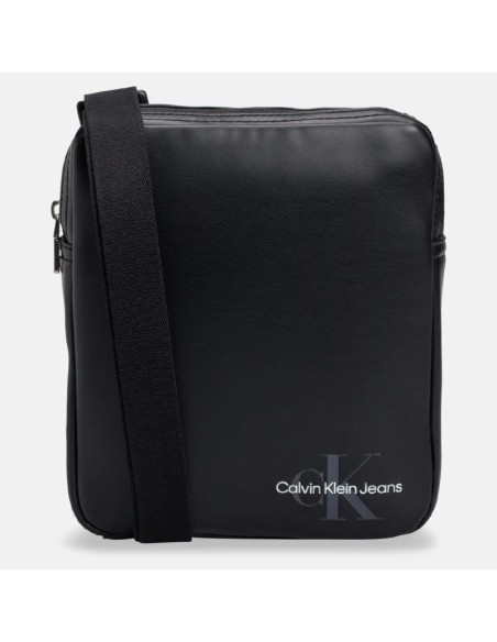 Torba na ramię listonoszka calvin klein jeans crossbody bag czarna - zm0zm0352-bds