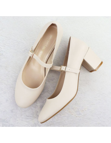 Czółenka na niskim obcasie z paskiem cieliste sergio leone pb176