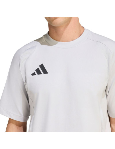 Koszulka męska adidas tiro 26 travel tee jasnoszara kd1120
