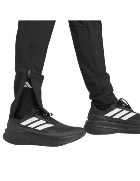 Spodnie męskie adidas tiro 26 travel woven czarne jm5541