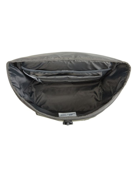 Rivacase eden plecak plecak podróżny oliwkowy skóra woskowana (pull up), poliester, przetworzony politereftalan etylenu (rpet)