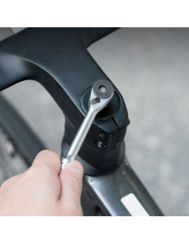Zestaw narzędzi rowerowych rockbros multitool z kluczem grzechotkowym i łyżkami do opon - czarny