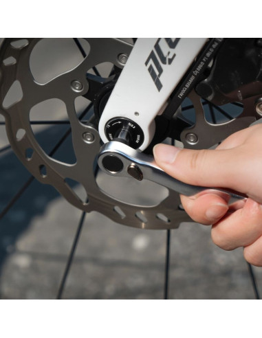 Zestaw narzędzi rowerowych rockbros multitool z pompką na naboje co2 i kluczem grzechotkowym - czarny