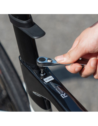 Zestaw narzędzi rowerowych rockbros multitool z pompką na naboje co2 i kluczem grzechotkowym - czarny