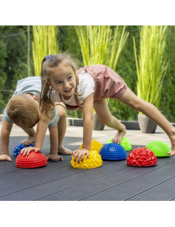 Półkule sensoryczne jeż/diament tullo 823 czerwona/niebieska 2