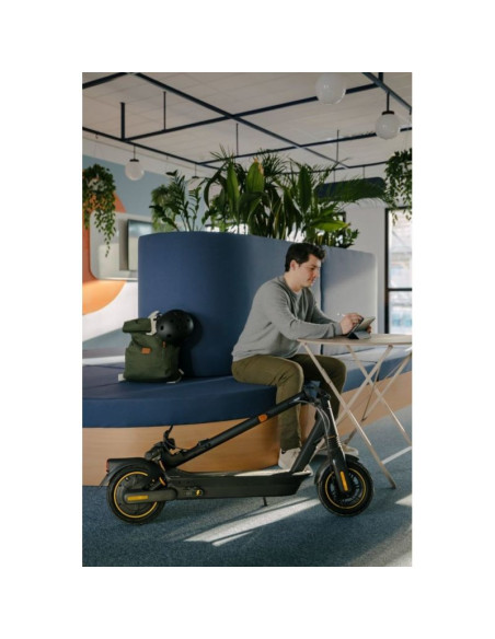 Ninebot by segway kickscooter max g2 d 20 km/h czarny 15,3 ah