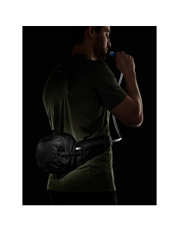 Nerka rowerowa poc hip pack hydro 4l z bukłakiem czarny 2