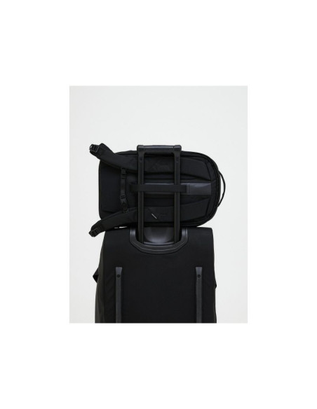 Plecak peak performance commuter backpack kolor czarny