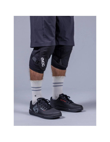 Ochraniacze na kolana evoc knee prot ls flex enduro black