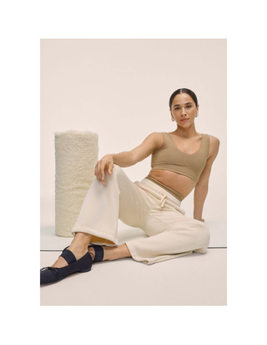 Spodnie damskie casall peachy straight leg jogger kolor biały