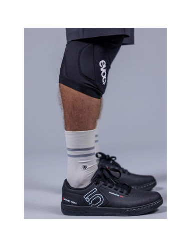 Ochraniacze na kolana evoc knee protector ls flex lite black