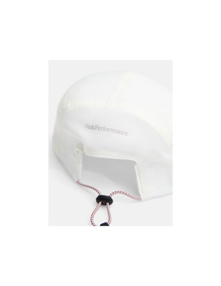 Czapka peak performance lightweight cap kolor biały