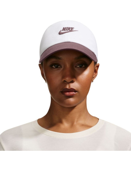 Czapka z daszkiem nike club biało-fioletowa fb5368 104