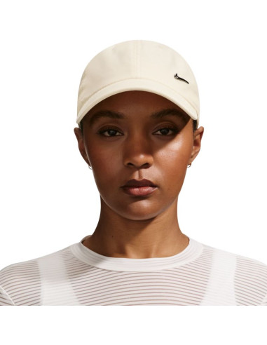 Czapka z daszkiem nike dri-fit club kremowa fb5372 115