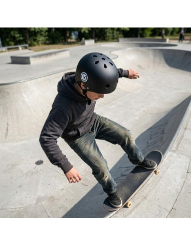 Kask skate katana czarny r.l enero pro