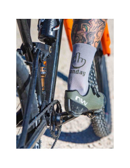 Skarpety rowerowe northwave sunday monday sock szary 2